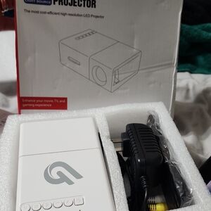 White LED Projector with Accessories